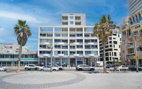 Blue Sea 2BR in front of the beach by HolyGuest